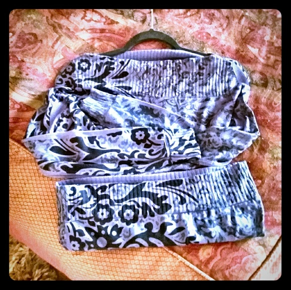 NWT TEMTPATION Cotton Blend Top. M - Picture 5 of 7